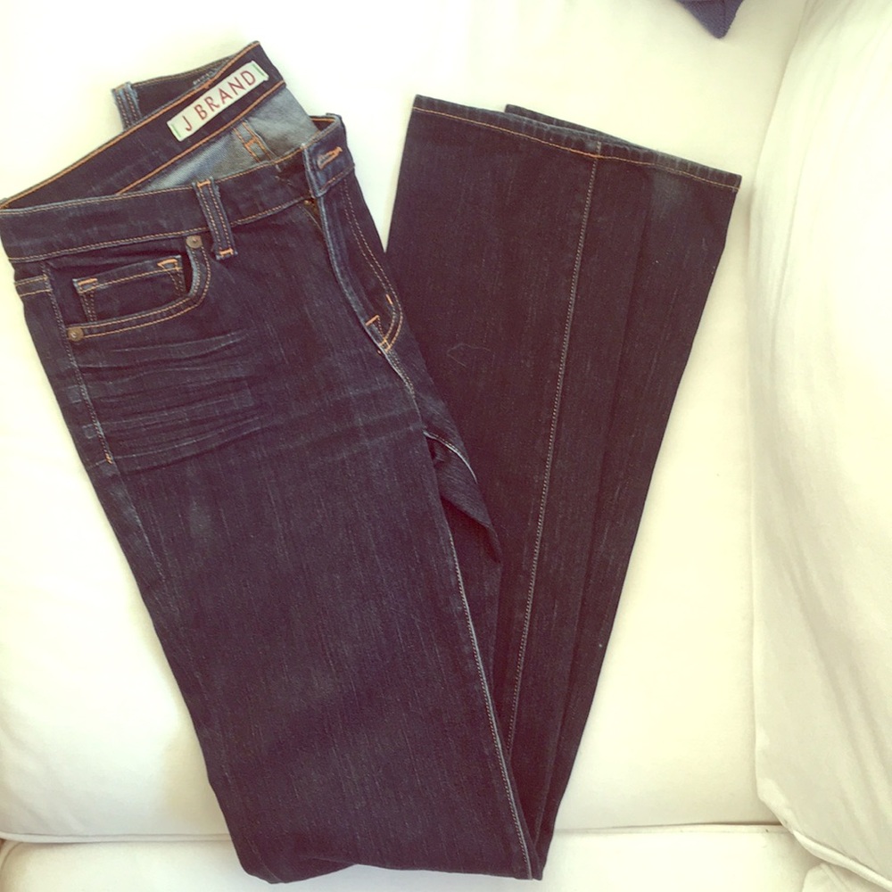 J Brand Jean size 27 missing button straight leg